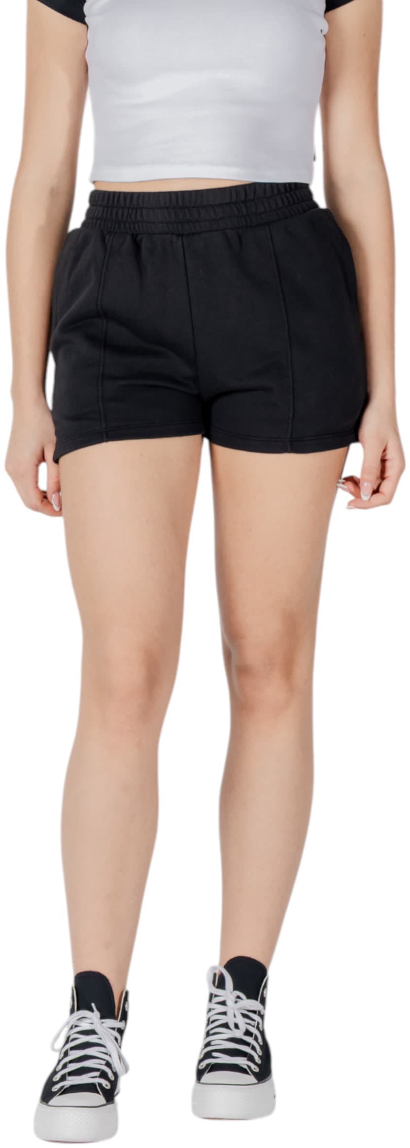 Converse  Women Short